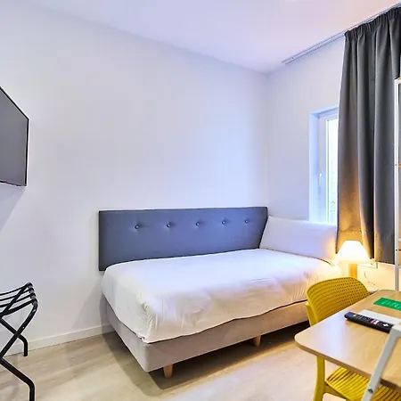 Gran Via By Gaiarooms Hotel *
